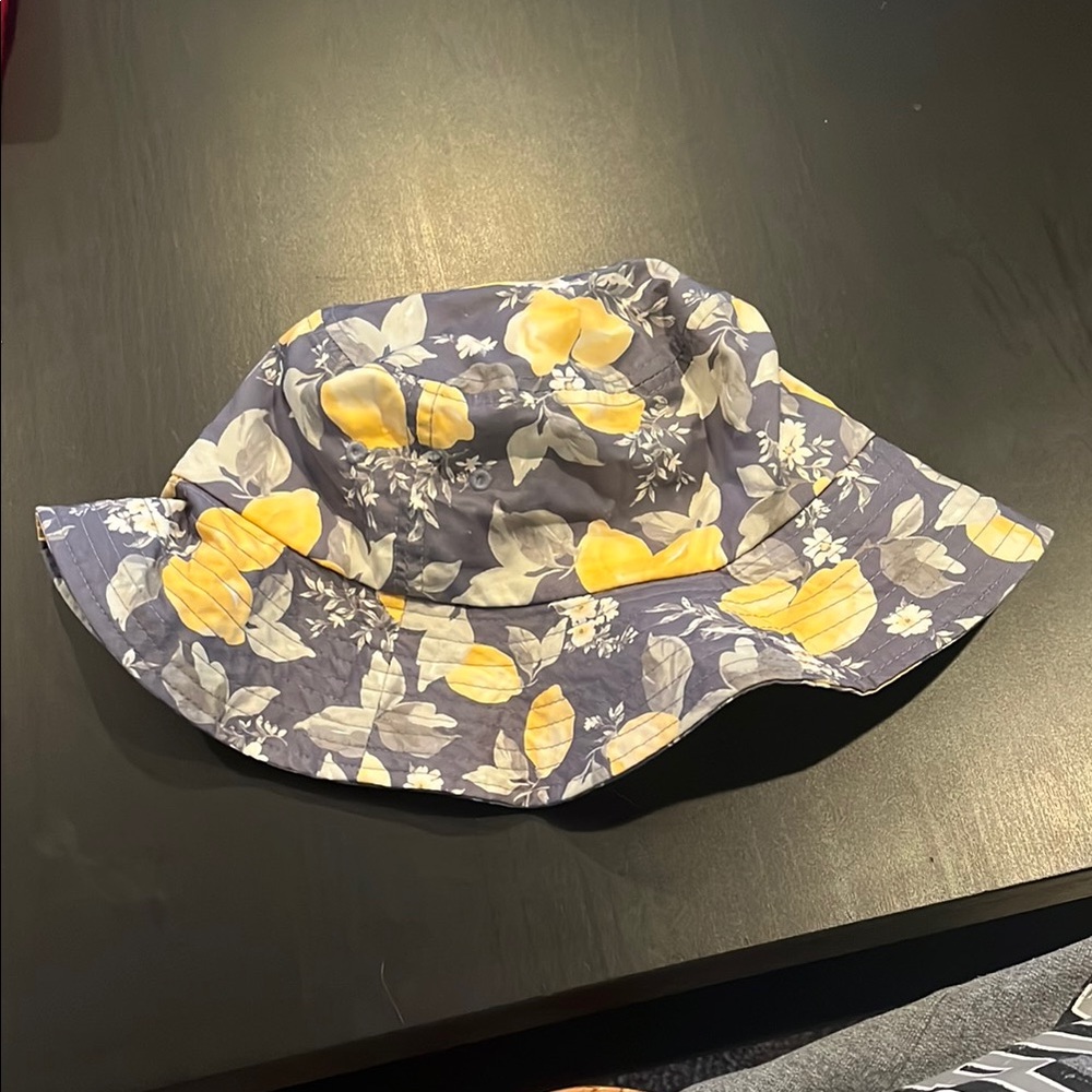 Abercrombie & Fitch Yellow and Gray Bucket Hat
